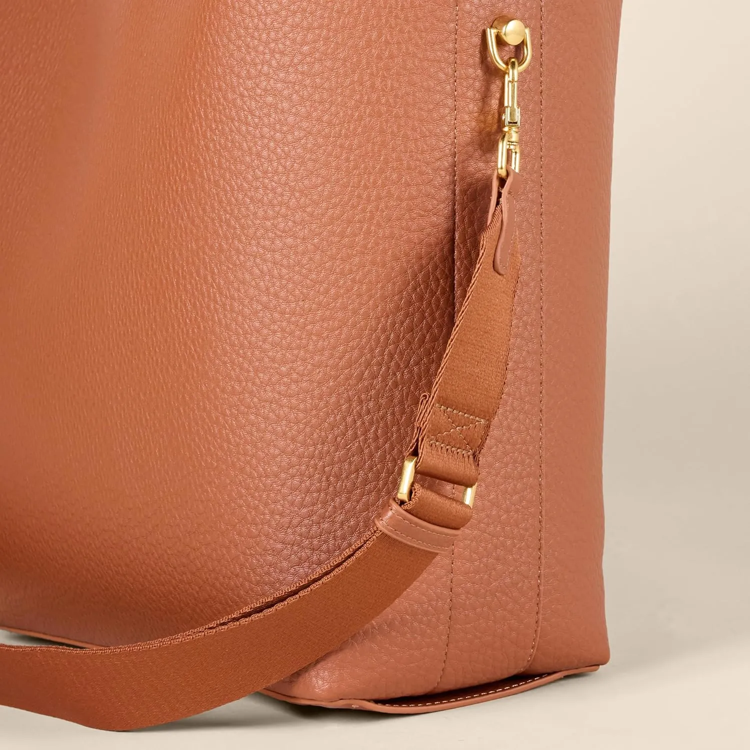 Amazon Essentials Women's Soft Tote Bag