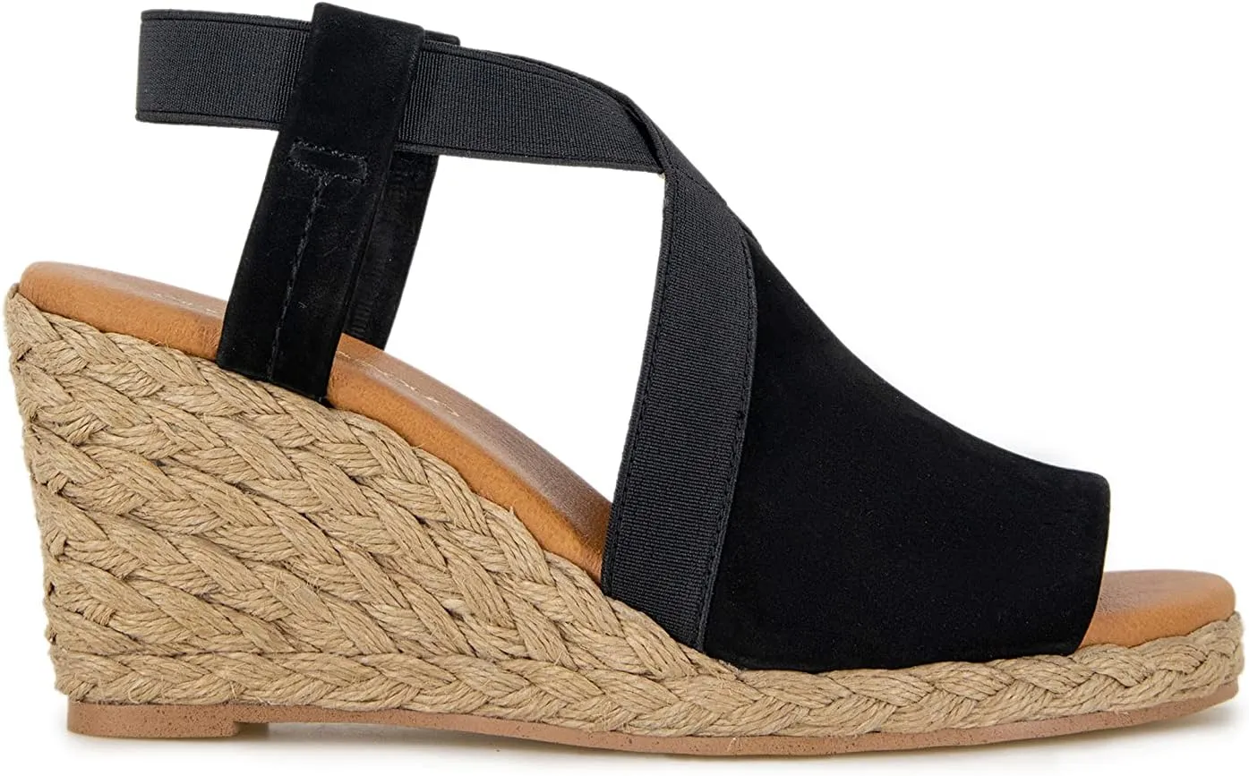 André Assous Women's Nalik Wedge Sandal
