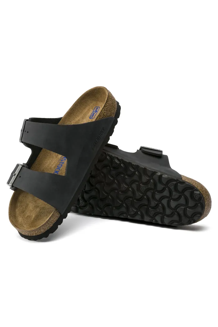 Birkenstock Arizona Soft Footbed Oiled Leather Regular Width in Black