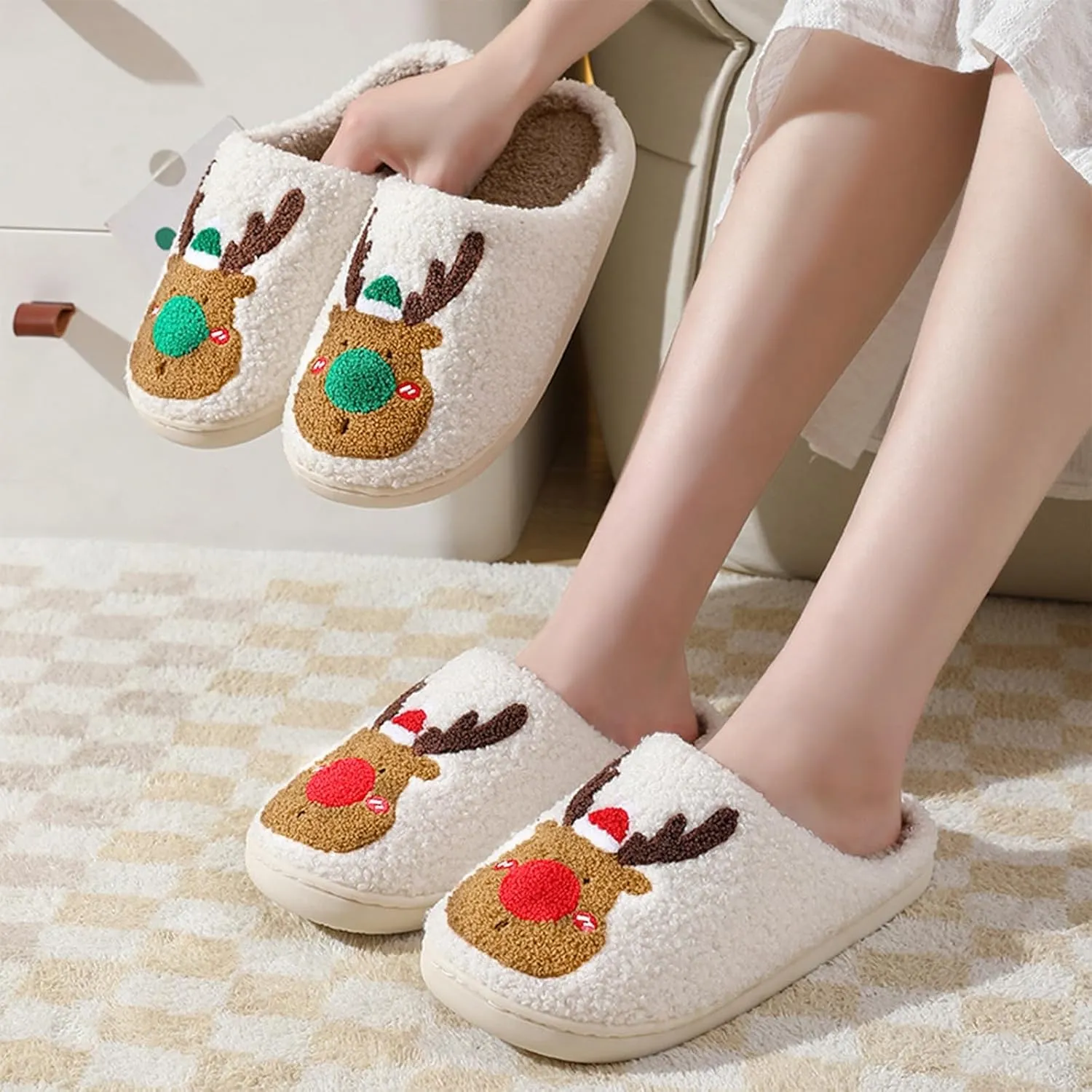 bolukets House Slippers for Women and Men, Retro Soft Warm Fuzzy Cherry Slippers, Casual Couple Fluffy Winter Strawberry Slippers for Indoor Bedroom