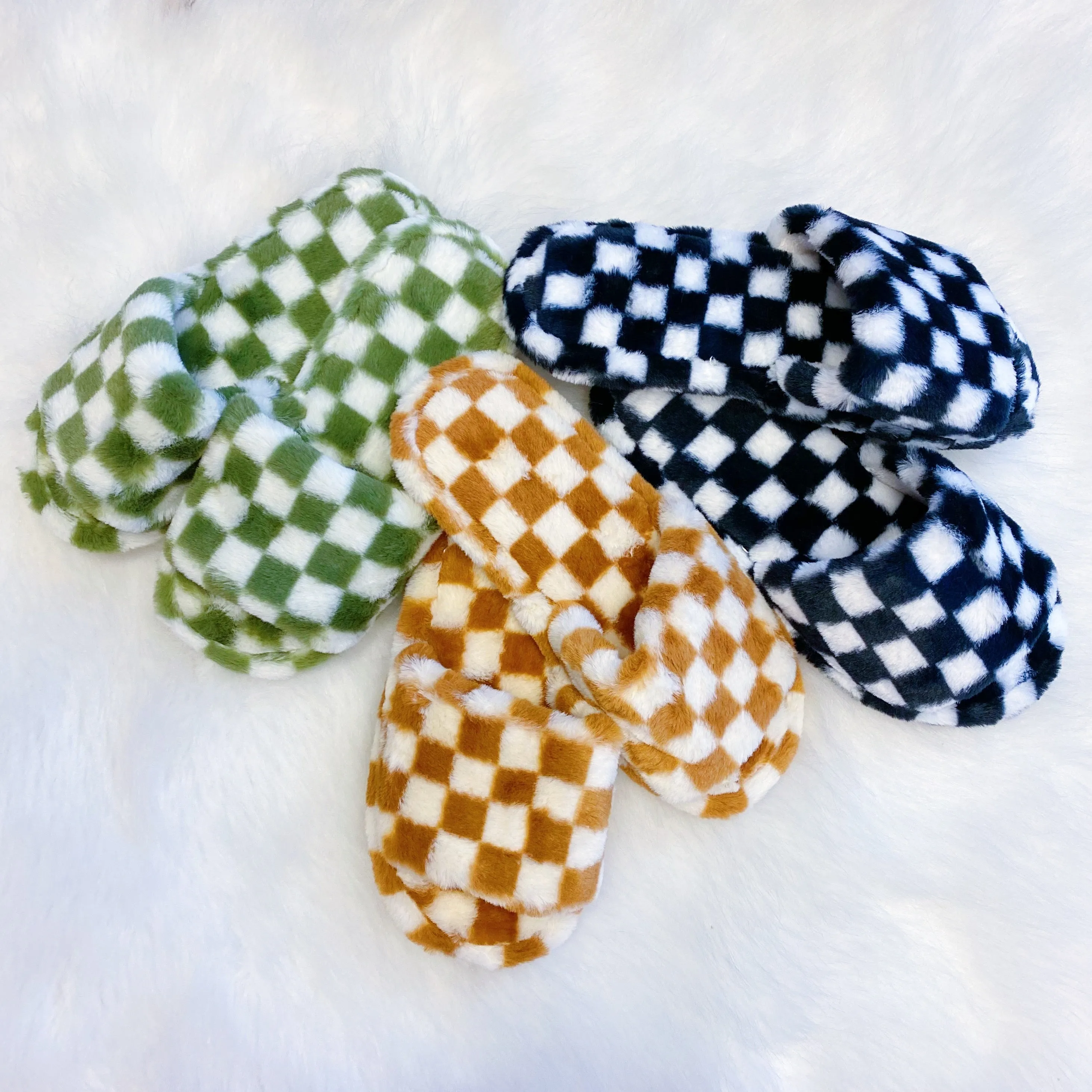 Checker Cozy Economical Slippers Sturdy Luxe Lounge