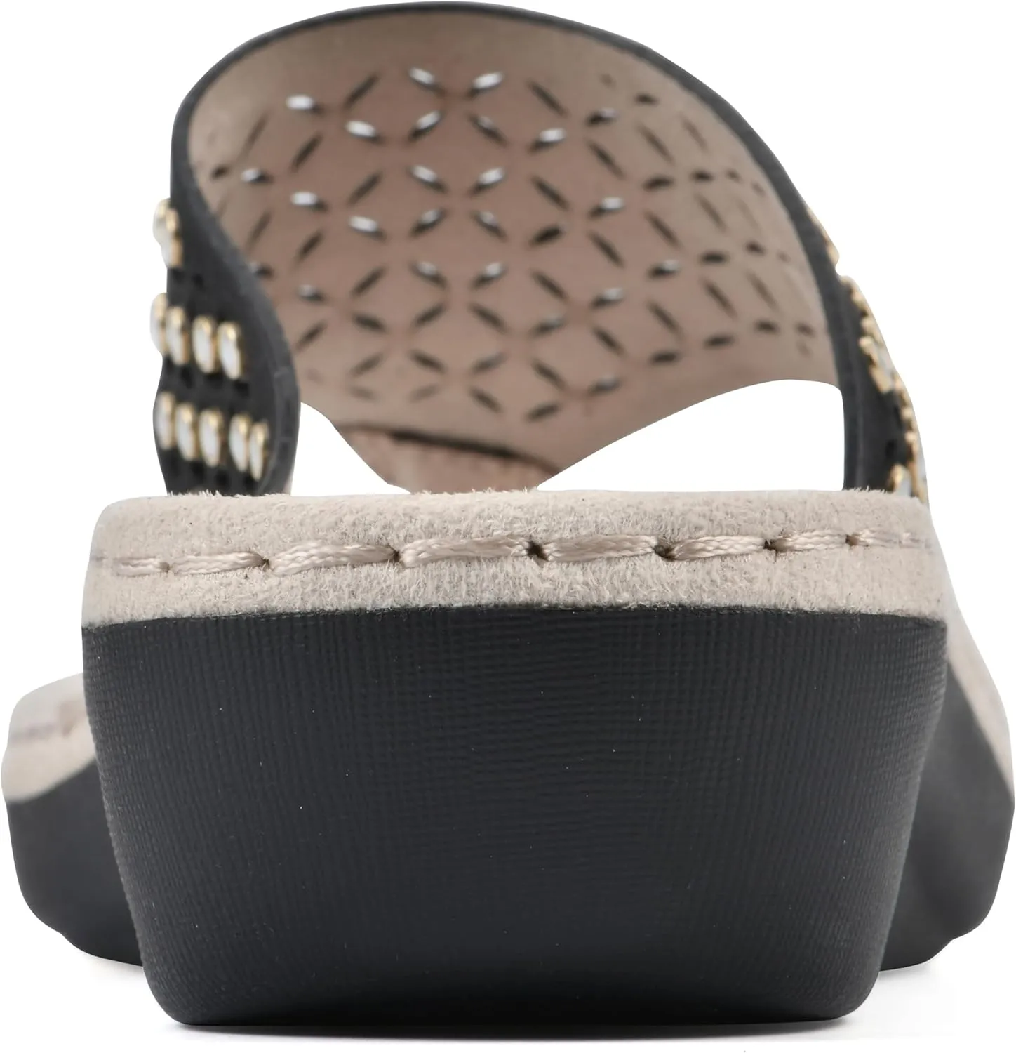 CLIFFS BY WHITE MOUNTAIN Women's Camila Flip-Flop
