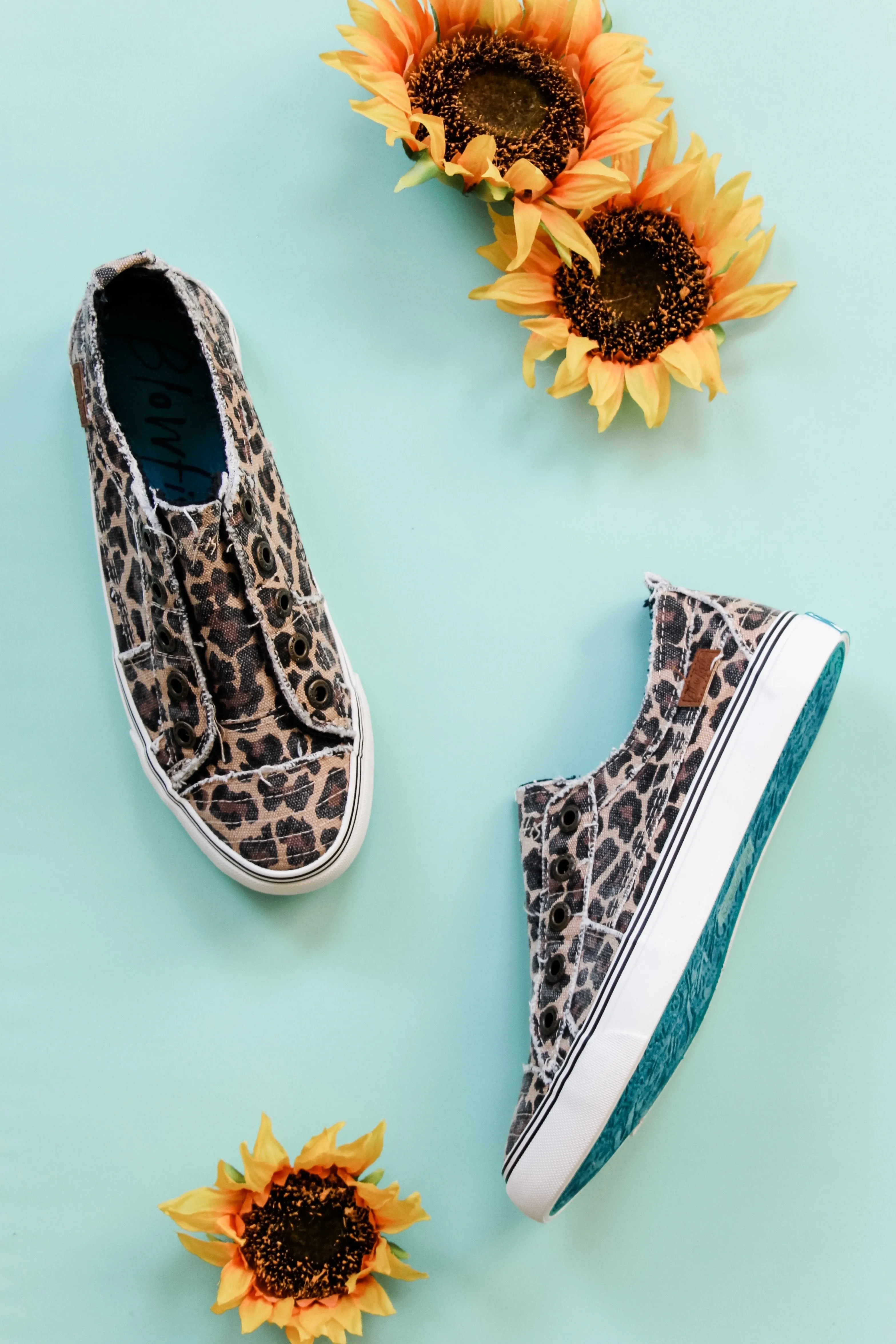 Comfort Toe Blowfish Play On High-tech-enabled Jumbo Kitty Rounded High-value Natural Sneakers Slip Malibu