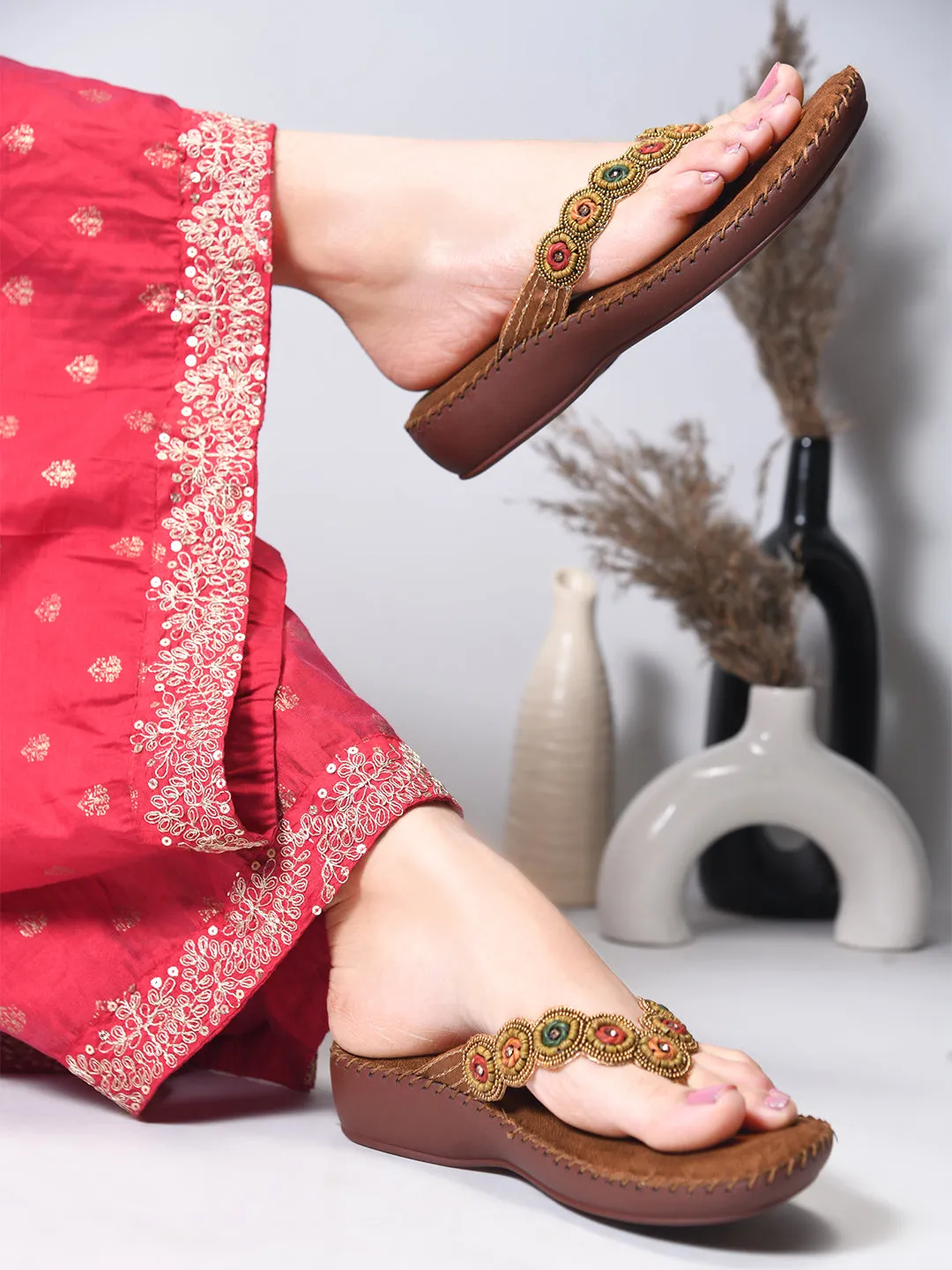 Comfy Beaded Doctor Heel Slipper