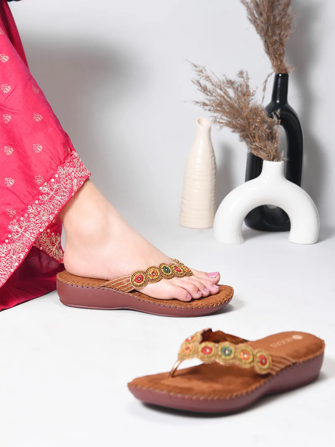 Comfy Beaded Doctor Heel Slipper