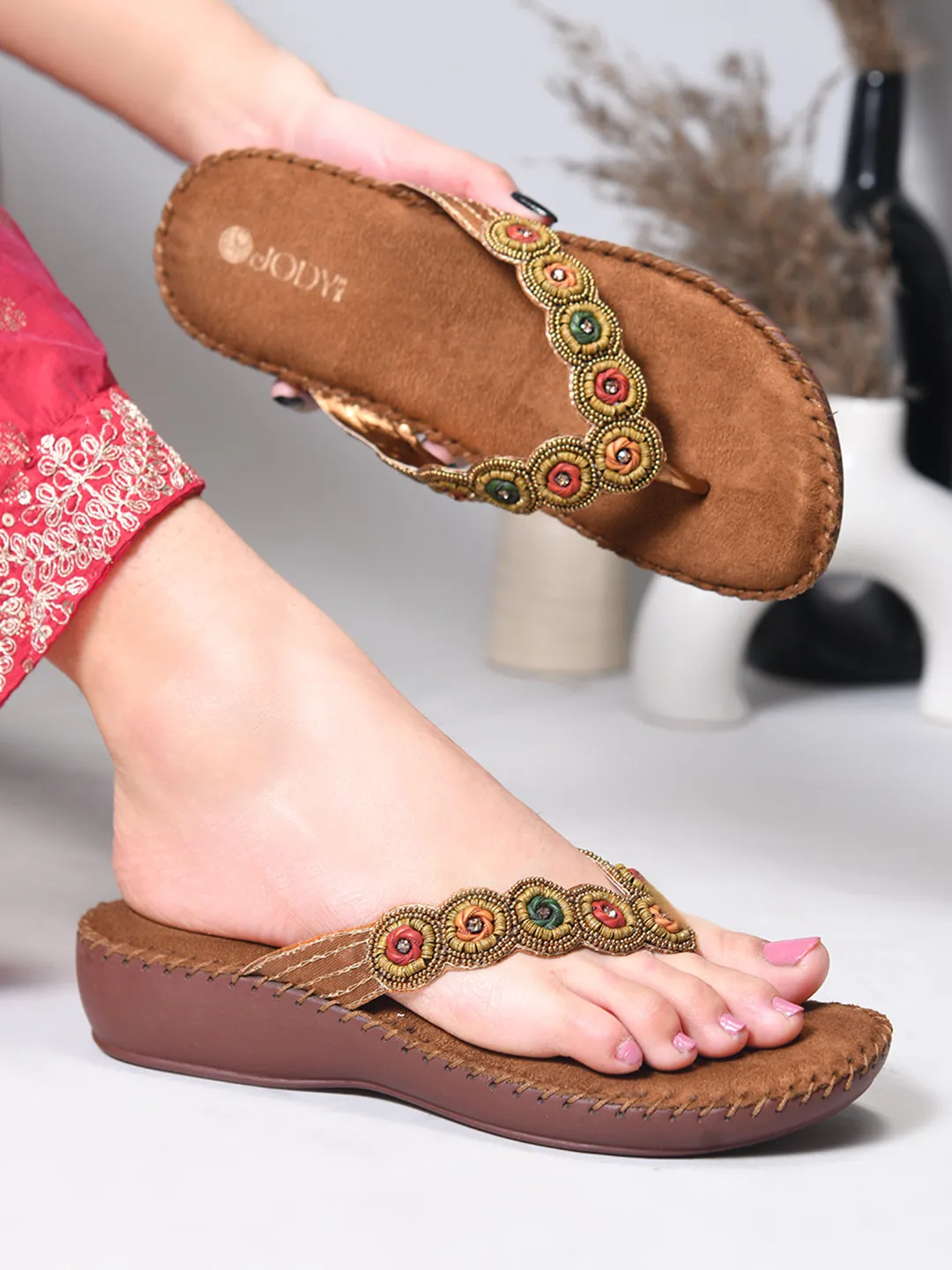 Comfy Beaded Doctor Heel Slipper