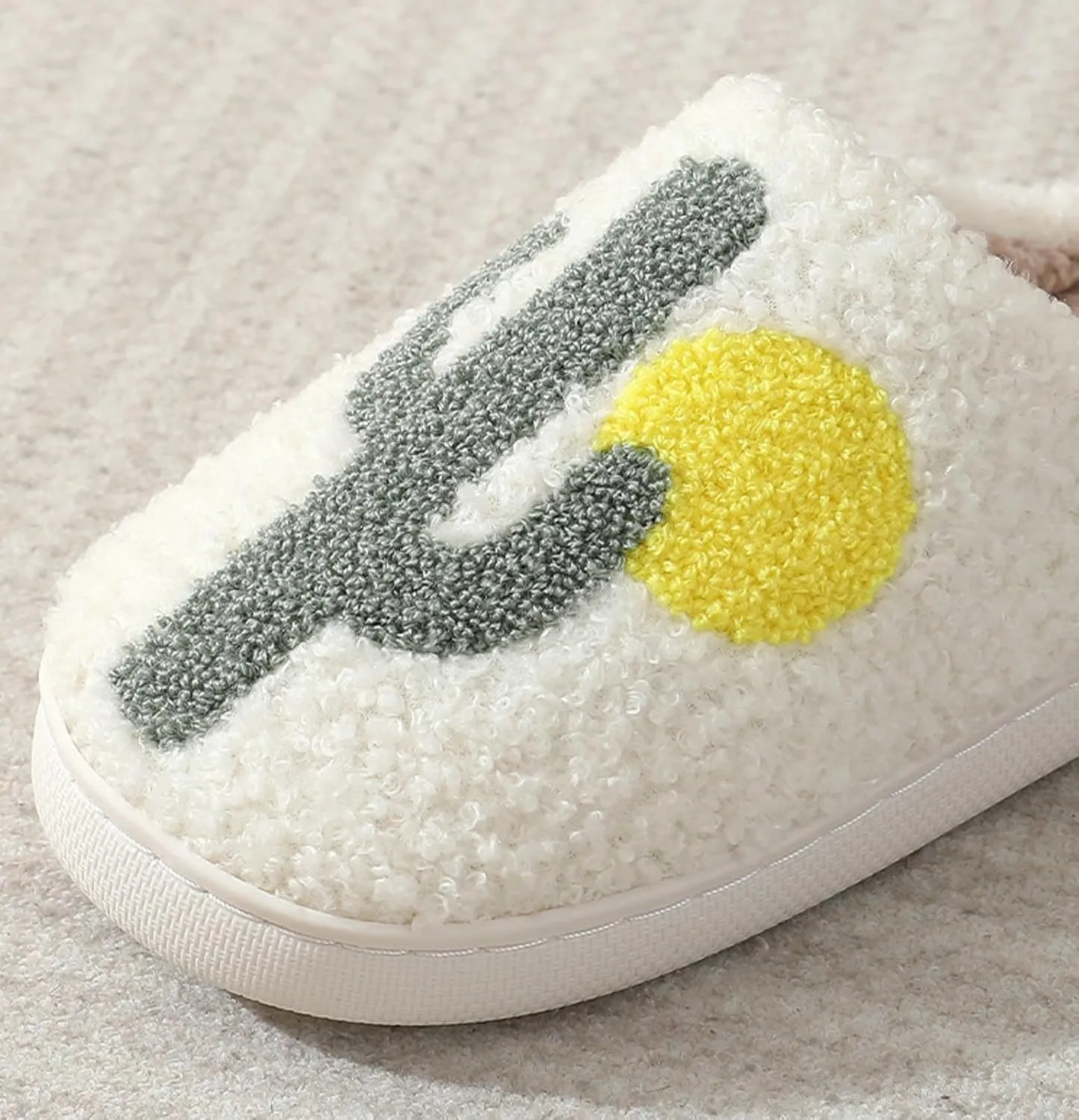 Cute Strawberry Pattern Women's Bedroom Slippers - Warm, Soft, Fuzzy, Non-Slip