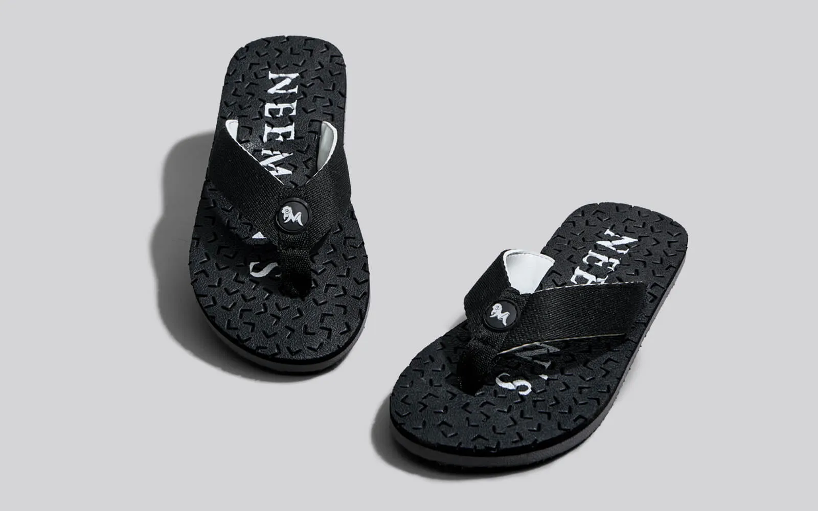 Float Ease Flips : Black