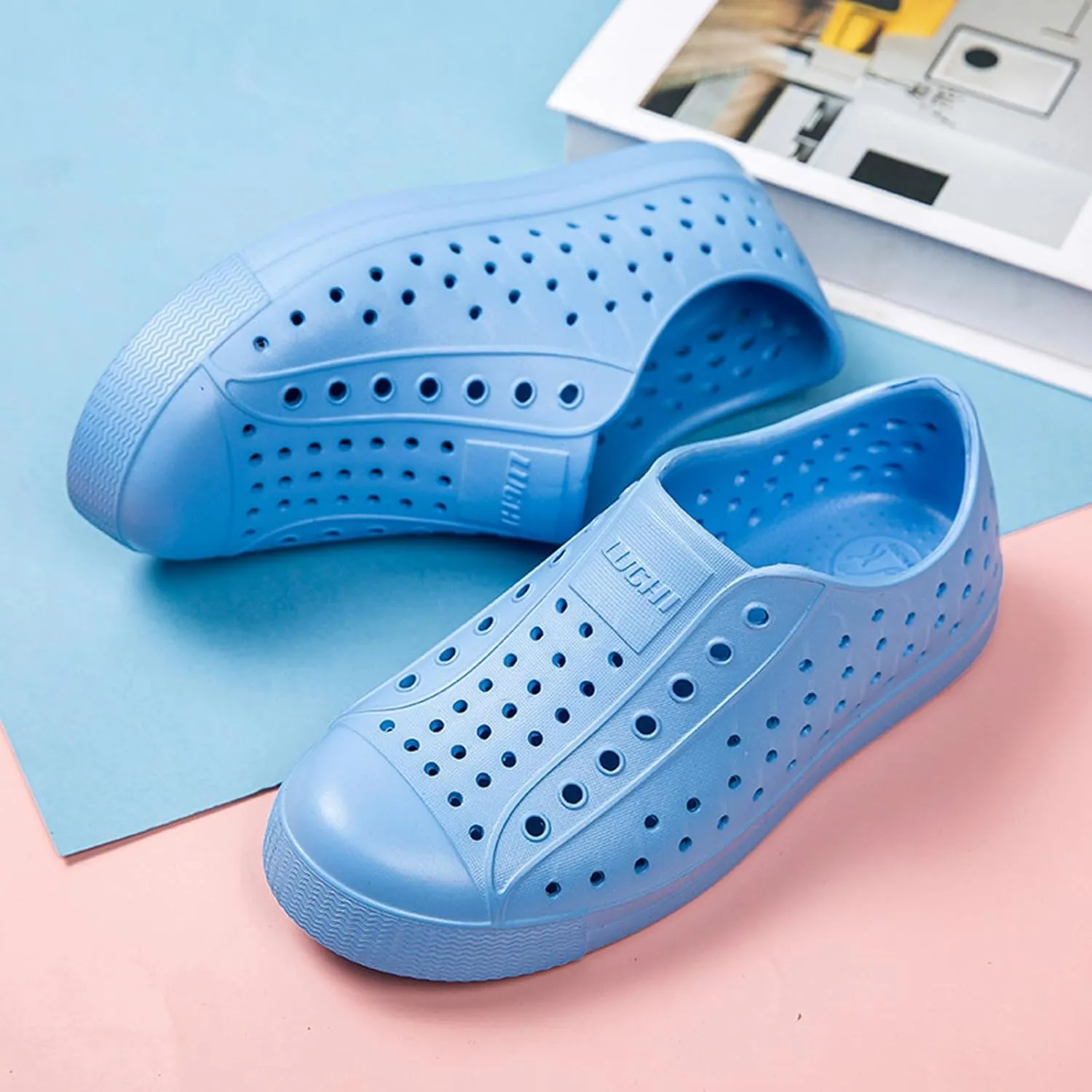 Kids’ Colorful Slip-On Garden Clogs, Lightweight Waterproof & Breathable Shoes with Non-Slip Sole, Available in Fun Colors for Outdoor Play, Beach, and Everyday Adventures