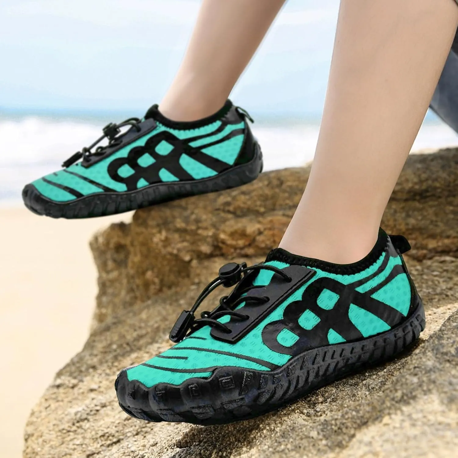 Kids Water Shoes Boys Girls Quick-Dry Beach Lightweight Toddler Barefoot Shoes Slip On Soft Walking Sneakers for Swim Beach Pool Black