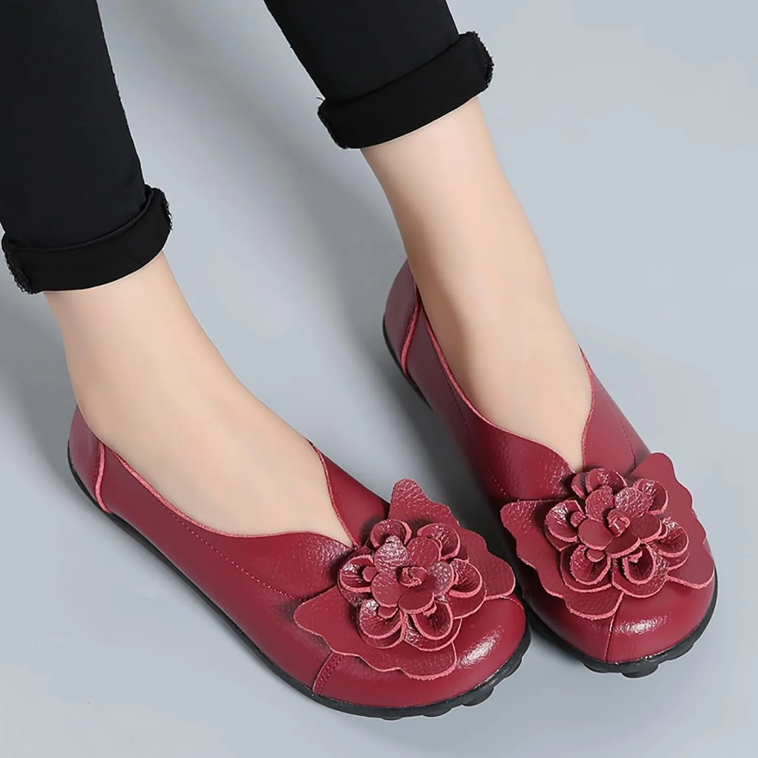 Loafers for Women Comfort Flowers Slip on Soft Sole Flat Lightweight Closed Toe Moccasins Driving Flats Casual Work Office Shoes