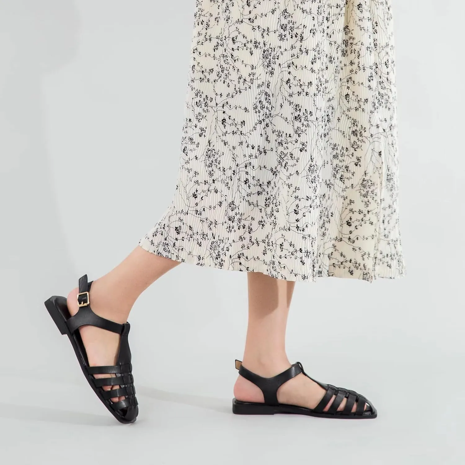 MaxMuxun Women's Closed Toe Flat Sandals Comfortable Ankle Strap Cut Out Cage Summer Roman Shoes