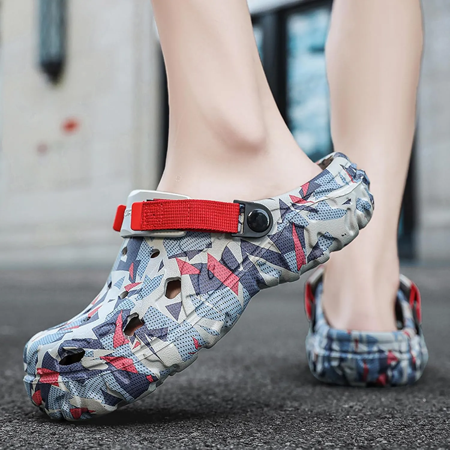 Men Slip On Garden Clogs Shoes: Summer Beach Sandals - Non Slip Outdoor Classic Slippers