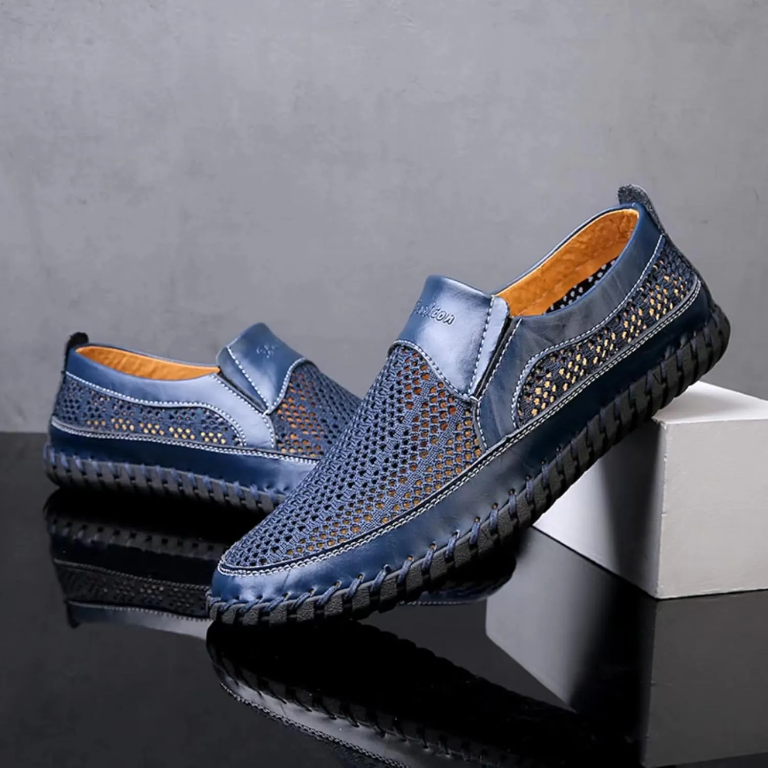 Mens Hollow Mesh Slip-On Loafers Handmade Soft Non-Slip Sole Casual Round Toe Breathable Outdoor Walking Driving Flats Sandals