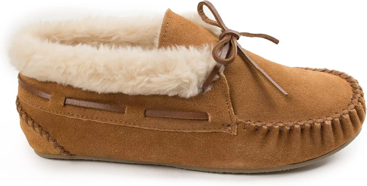 Minnetonka Women's Chrissy Slipper Bootie