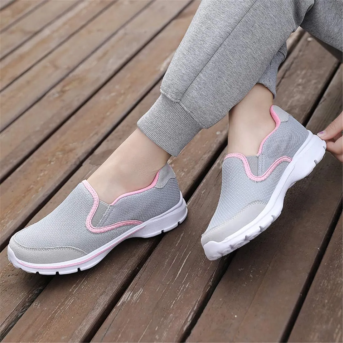 MizHome Women's Non Slip Athletic Walking Shoes Breathable Mesh Slip-on Sneakers