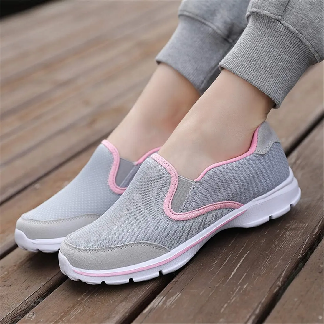 MizHome Women's Non Slip Athletic Walking Shoes Breathable Mesh Slip-on Sneakers