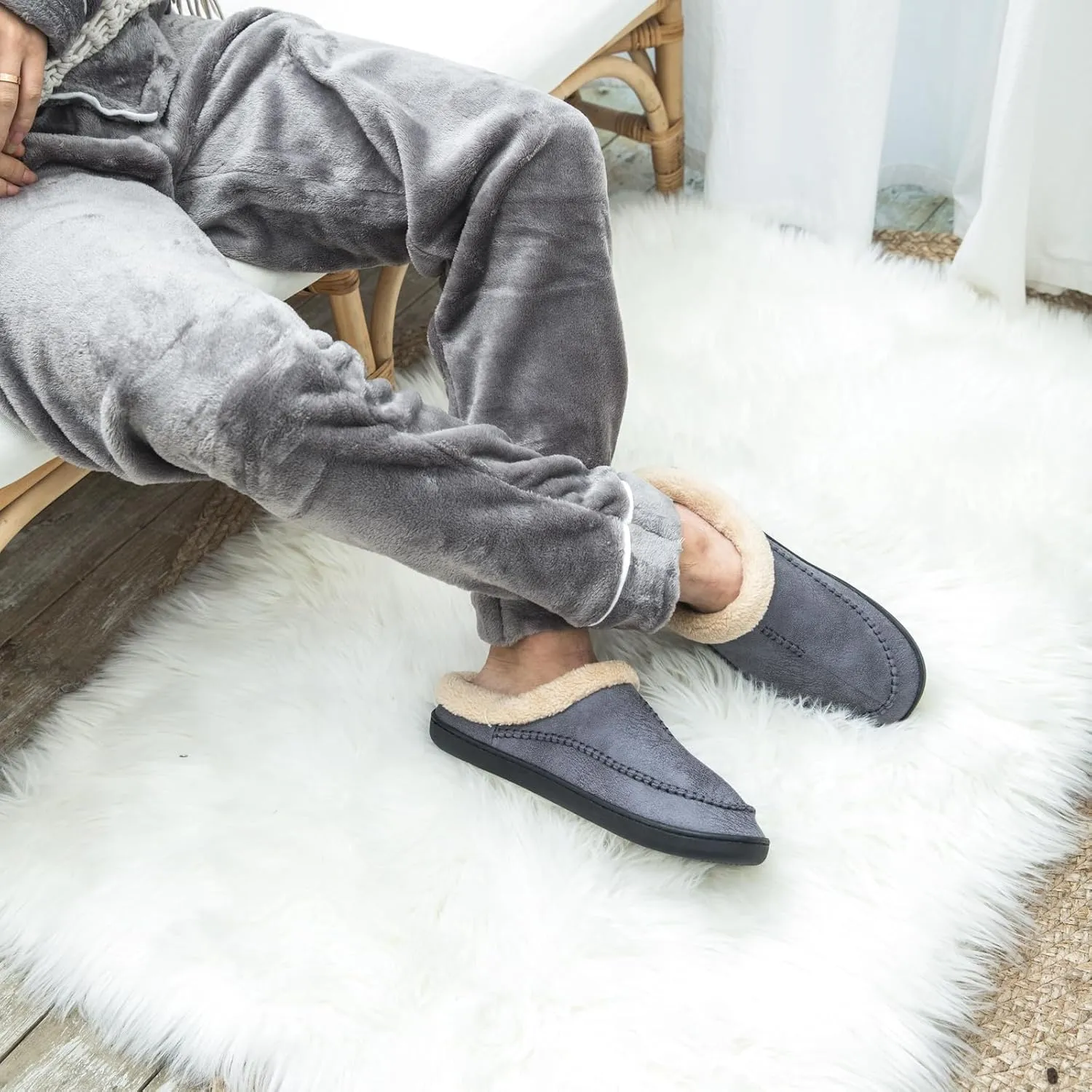 Moccasins for Men Memory Foam Slippers Men's House Shoes for Indoor Outdoor with Microsuede Fleece Fuzzy Lined