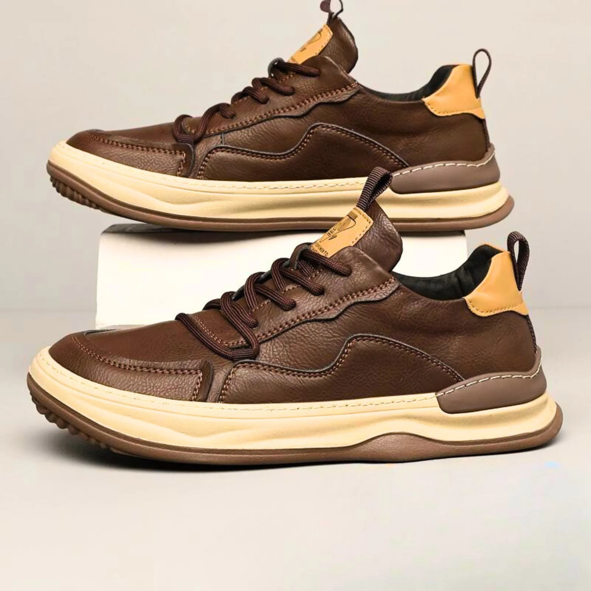 Montevaro Leather Sneaker