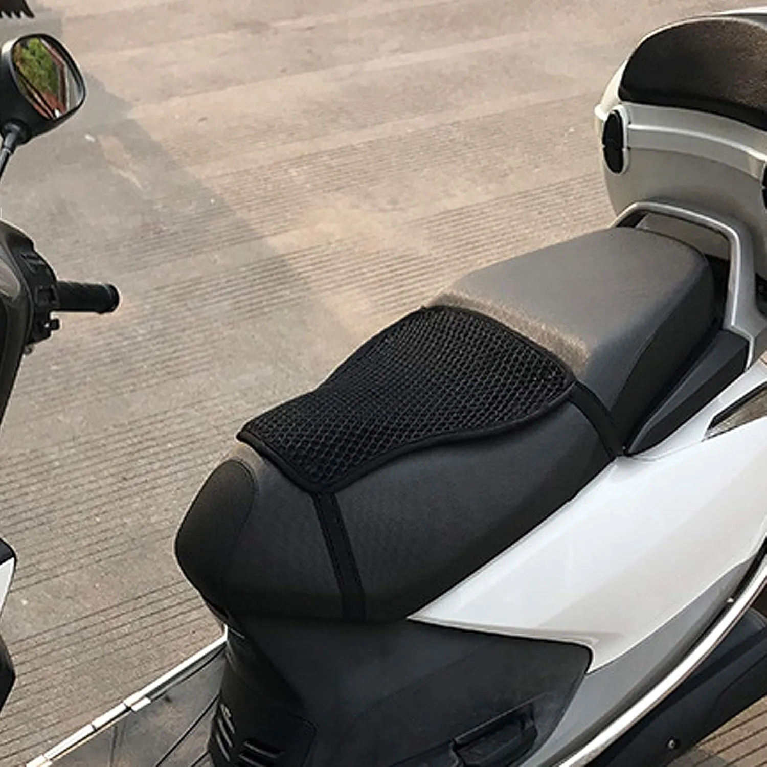 Motorcycle Seat Cushion Air Cooling 3D Mesh Motorcycle Seat Pad,Butt Protector Pads,Motorcycle Cool Seat Cover,Breathable Motorcycle Seat Cover,Size S