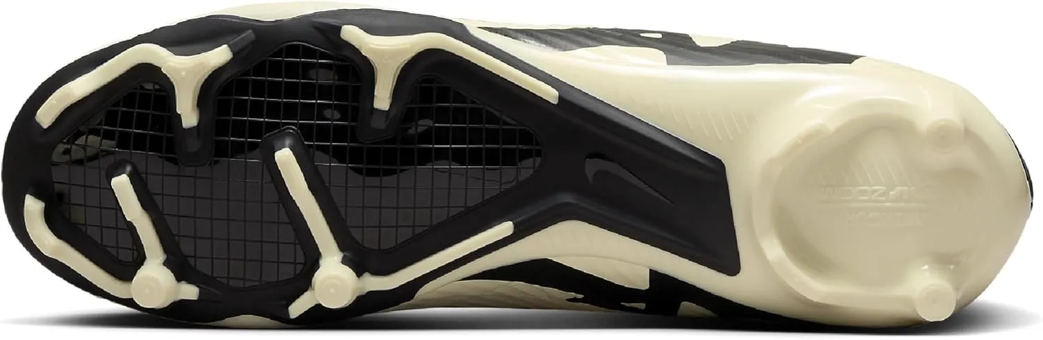 Nike Men's Soccer Shoe
