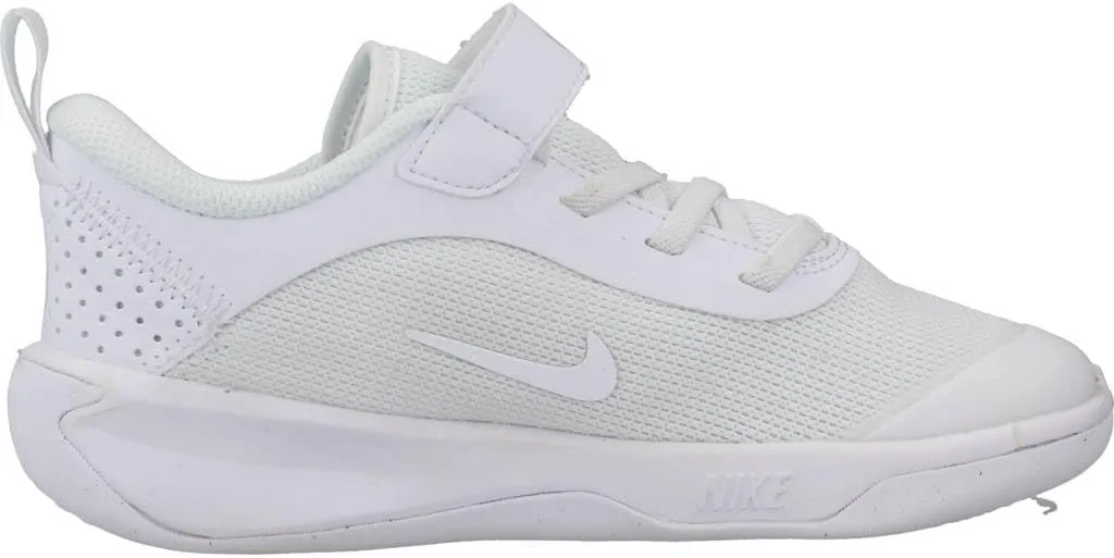 Nike Unisex-Child Omni Multi-Court (Little Kid) Sneaker