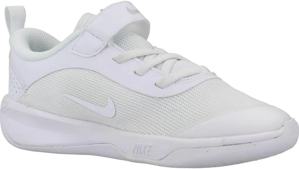 Nike Unisex-Child Omni Multi-Court (Little Kid) Sneaker