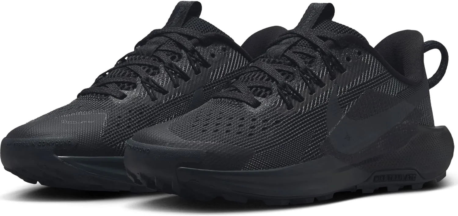 Nike Unisex-Child Pegasus Trail 5 (Little Big Kid) Sneaker