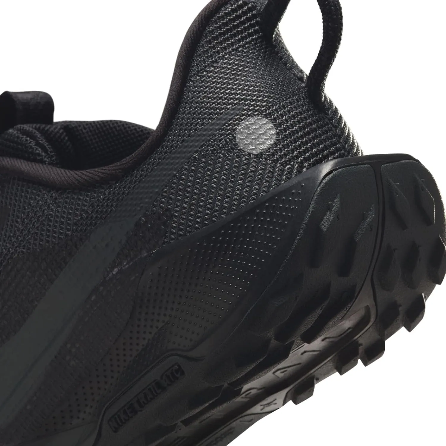 Nike Unisex-Child Pegasus Trail 5 (Little Big Kid) Sneaker