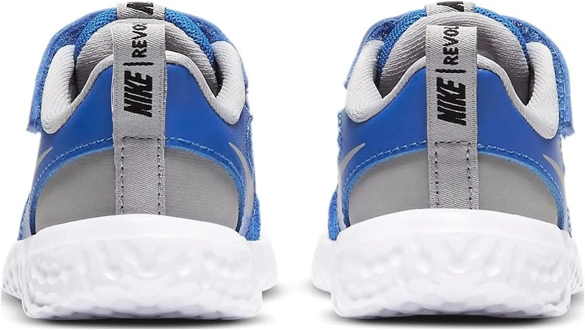 Nike Unisex Revolution 5 Grade School Running Shoe, Kids