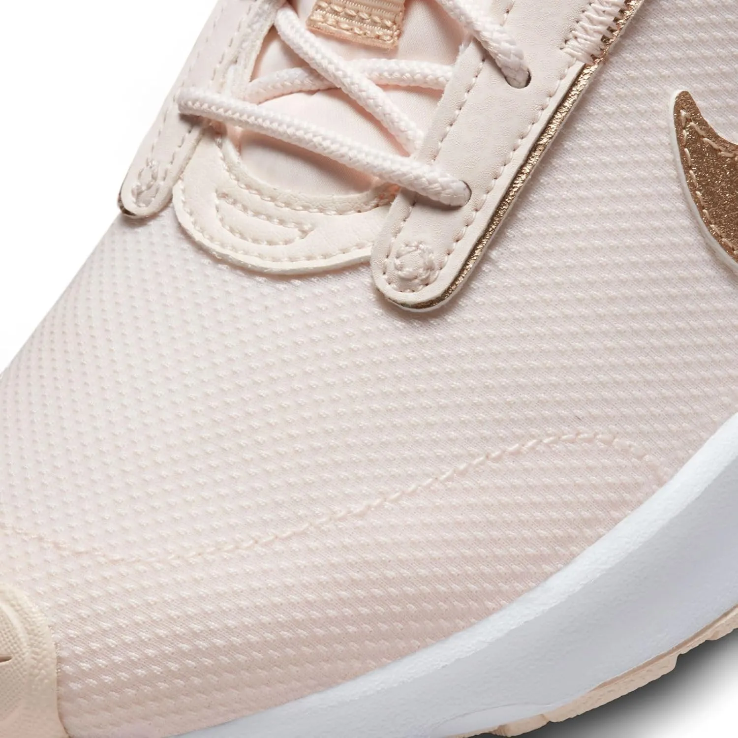 Nike Women's Air Max Intrlk Lite Sneaker