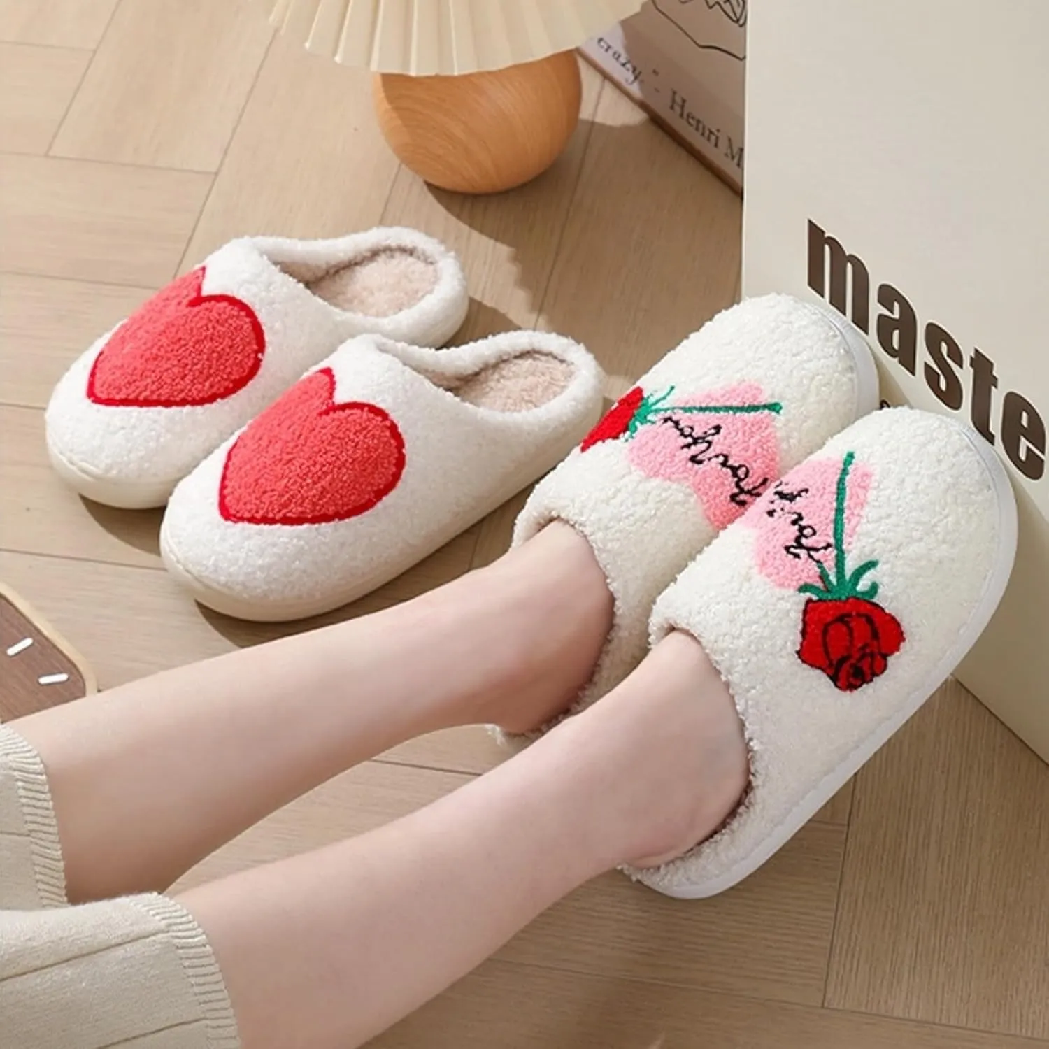 Plush Slippers Warm Slippers Couple Slippers Valentine's Day Slippers Comfy Slippers for Women Men Indoor House Soft Cozy Non-Slip Sole Shoes Bedroom Slippers Fuzzy Slippers Gift