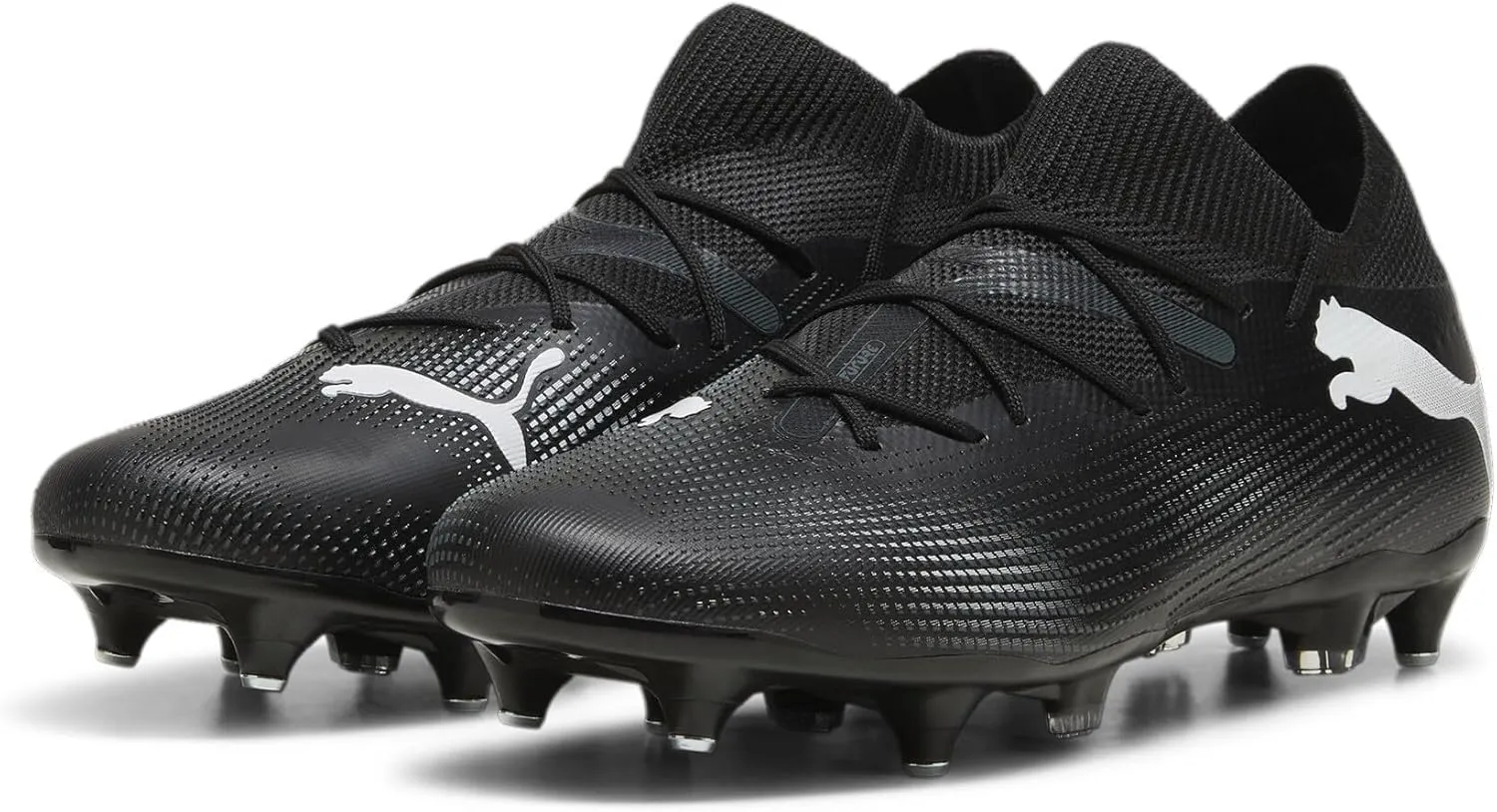 PUMA Men's Football Soccer Shoe