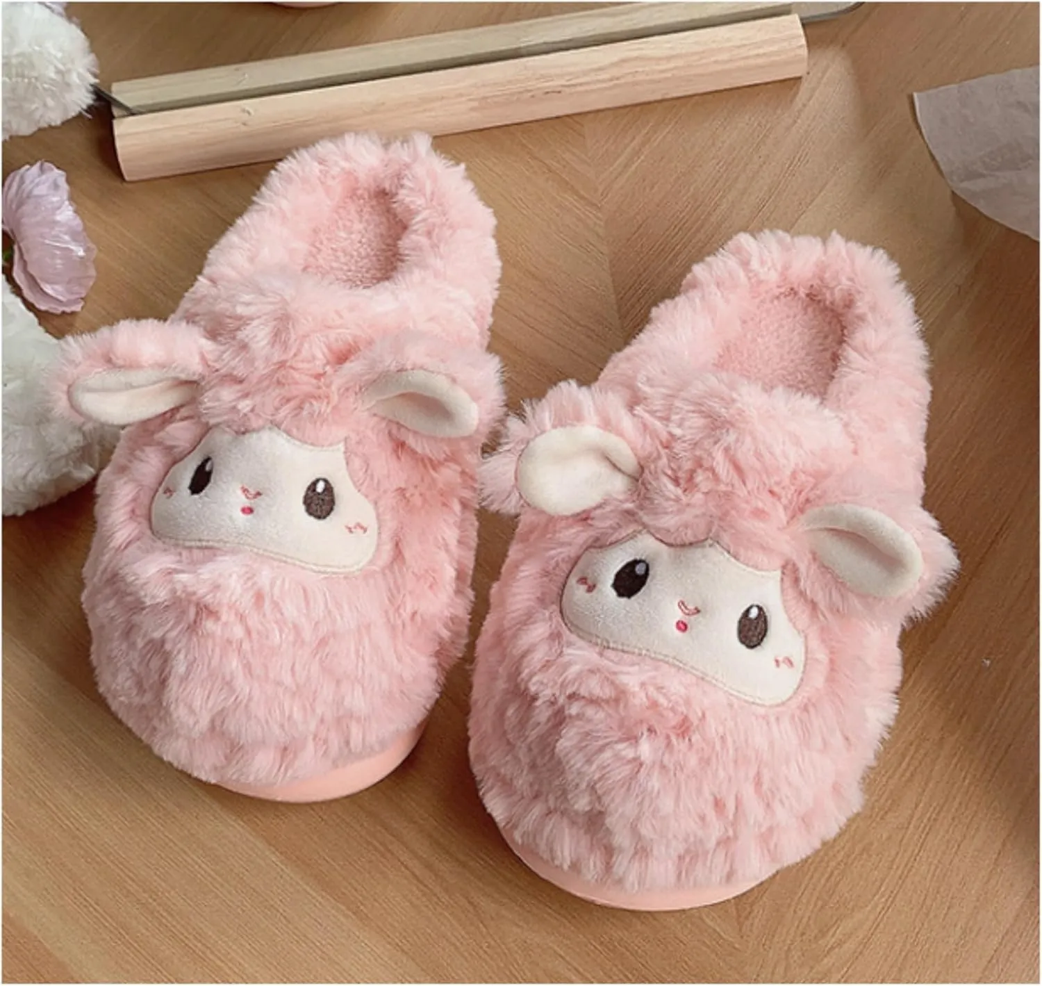 Sheep slippers Interesting animal shoes Warm keeping plush adult cartoon slippers for men and women at home