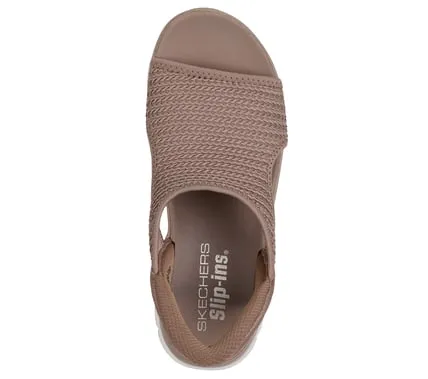 Skechers Slip-ins: Summits - Sweetly Evolved