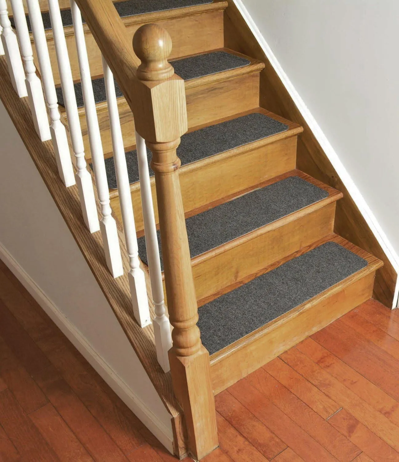 Stair Treads Collection Indoor Skid Slip Resistant Carpet Stair Tread Treads (Dark Grey, Set of 7 (8 in x 30 in))