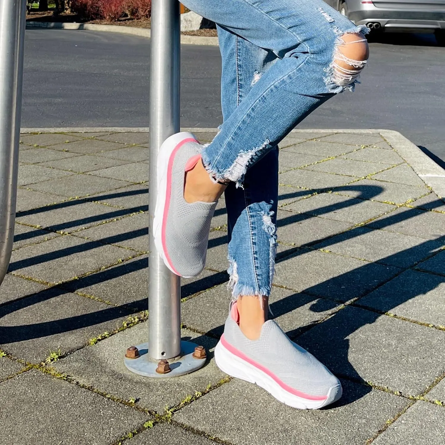 STQ Slip on Sneakers Women Walking Shoes with Arch Support Comfortable Non-Slip Nurse Shoes