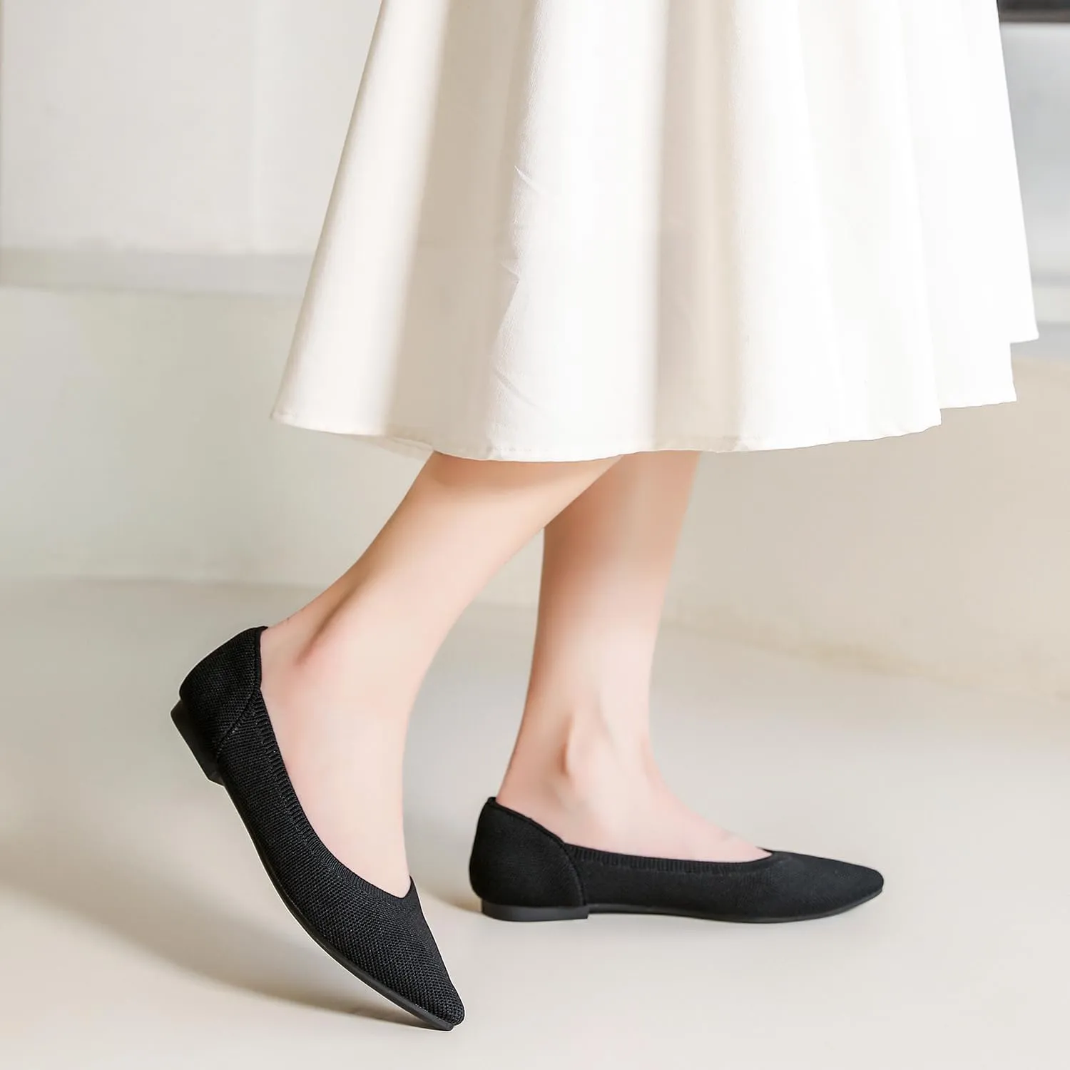 Touchmosees Women's Pointed-Toe Ballet Flats Classic Slip-On Breathable Dress Flats