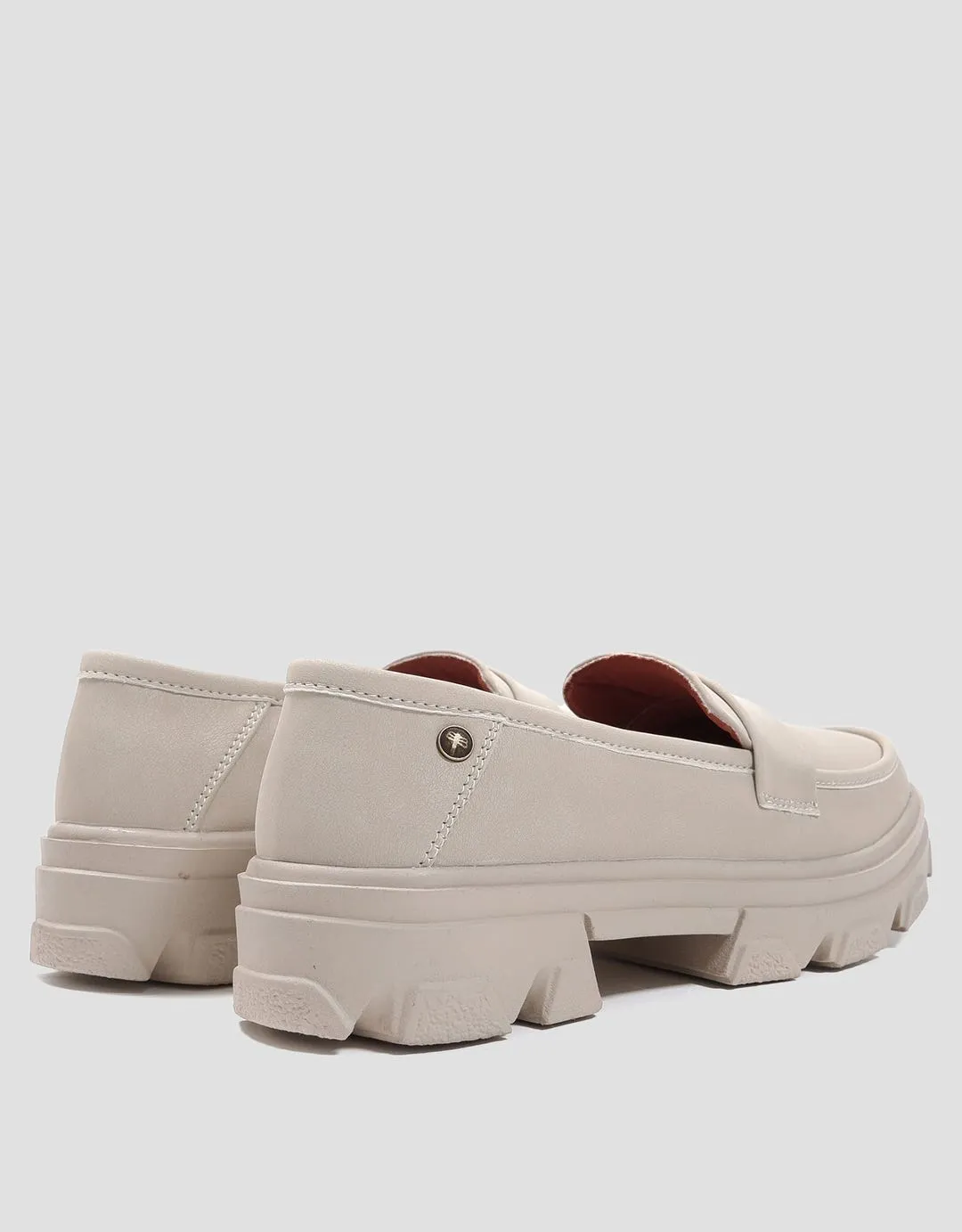 Triset Elegan Sepatu Loafer Wanita