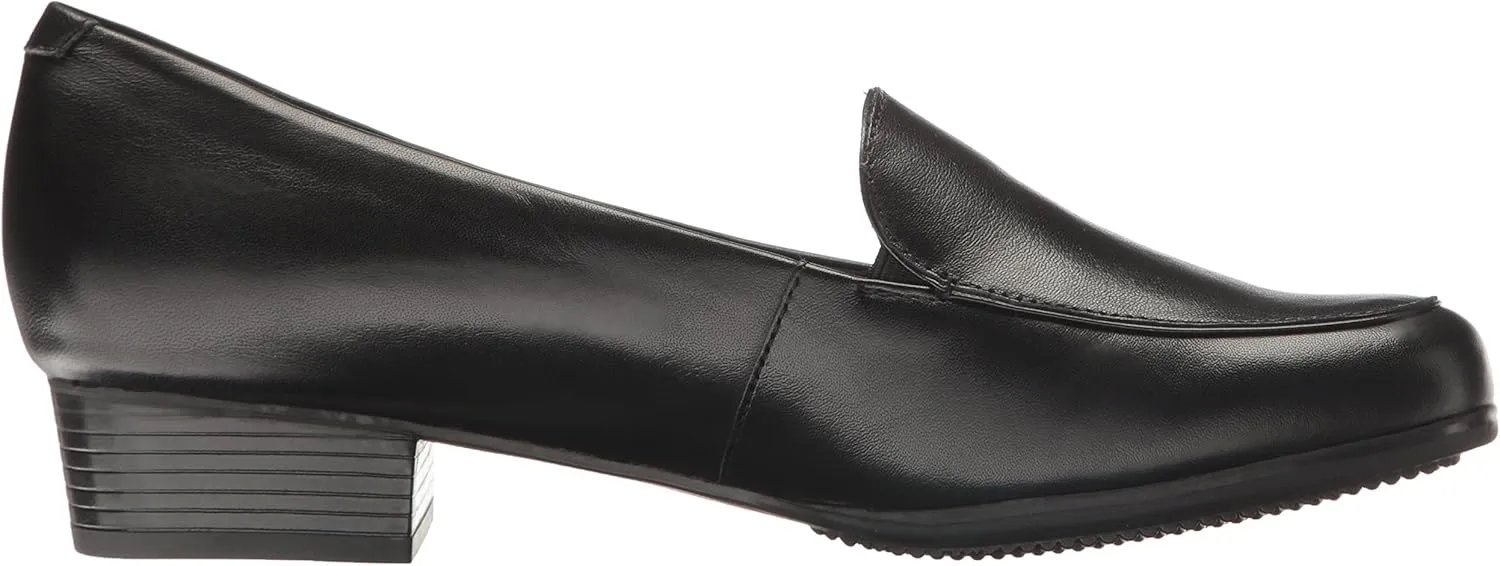 Trotters Women's Monarch Slip-On Loafer
