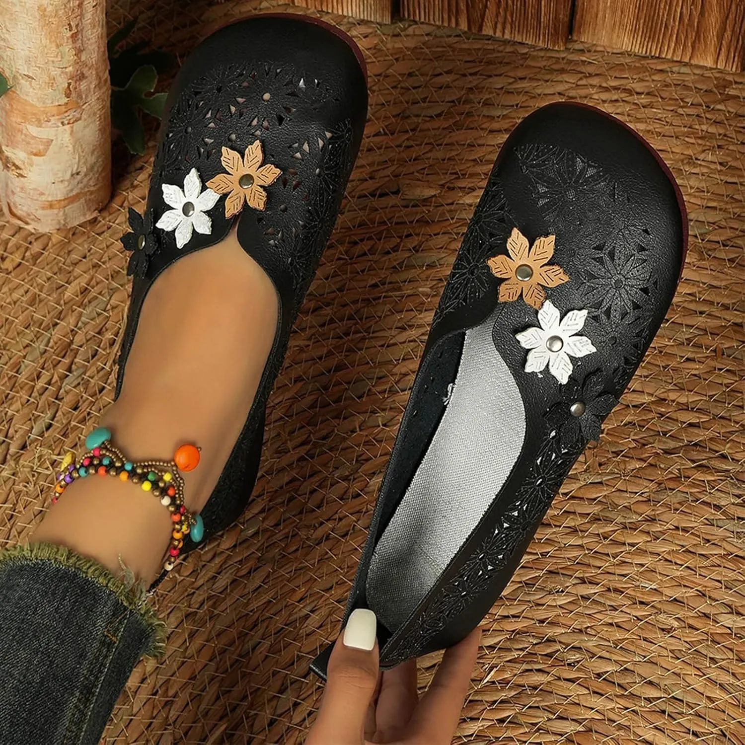 Women Ethnic Style Loafer Shoes Slip On Soft Walking Flat Shoe Summer Casual Hollow Sandals Breathable Shallow Flats