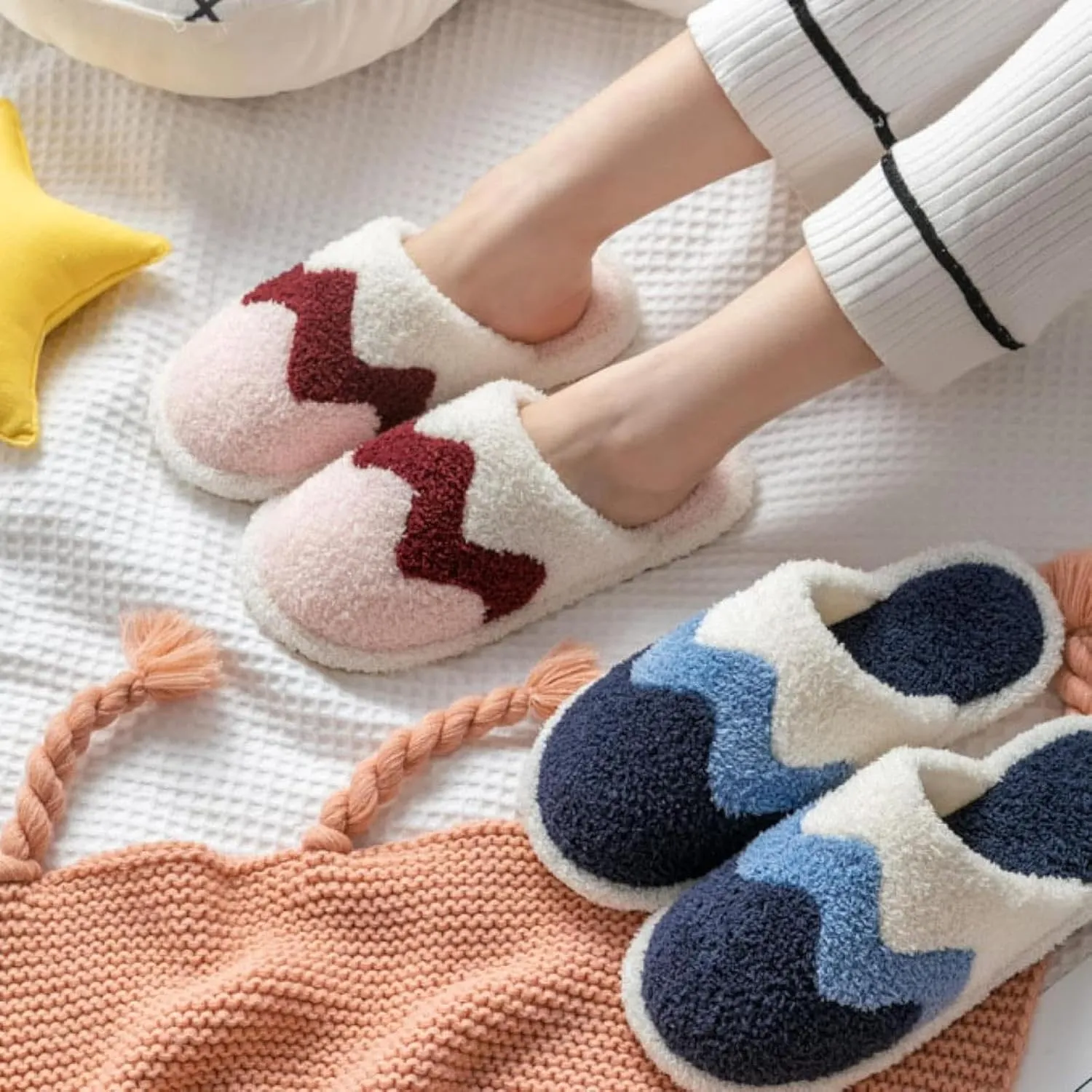 Women's Bedroom Slippers Stripe Wave Memory Foam House Shoes Plush Lining Fur Slippers Funny Faux Fur Relax