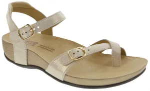 Women's Pampa Toe Loop Sandal in Soft Gold