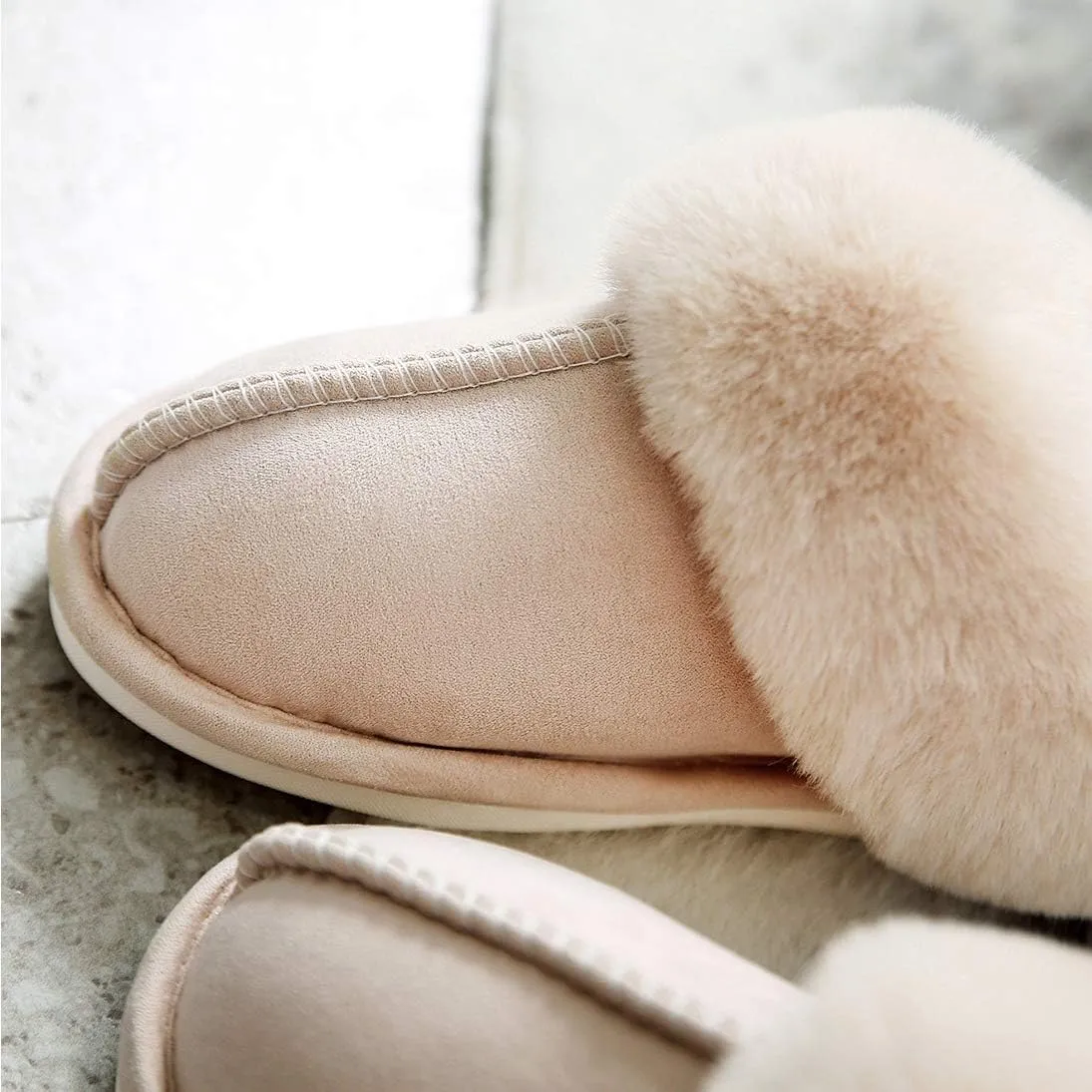 Women's Slippers Soft Plush Winter Warm House Shoes Slip on Memory Foam Fluffy Fur Slippers