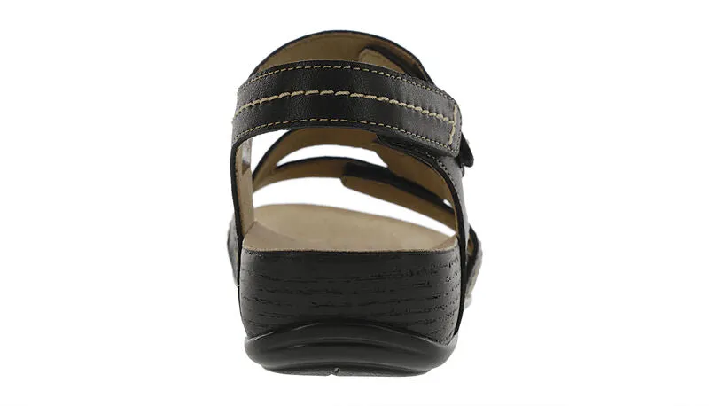 Women's Swerve Sandal in Black
